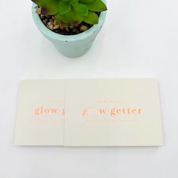 Kara Beauty Glow Getter Highlighter Palette With Free Fixing Spray - Picture 7 of 8